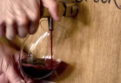 Discover the many benefits of using a good online wine retailer